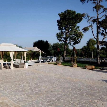 Villa Brachychiton オストゥーニ エクステリア 写真