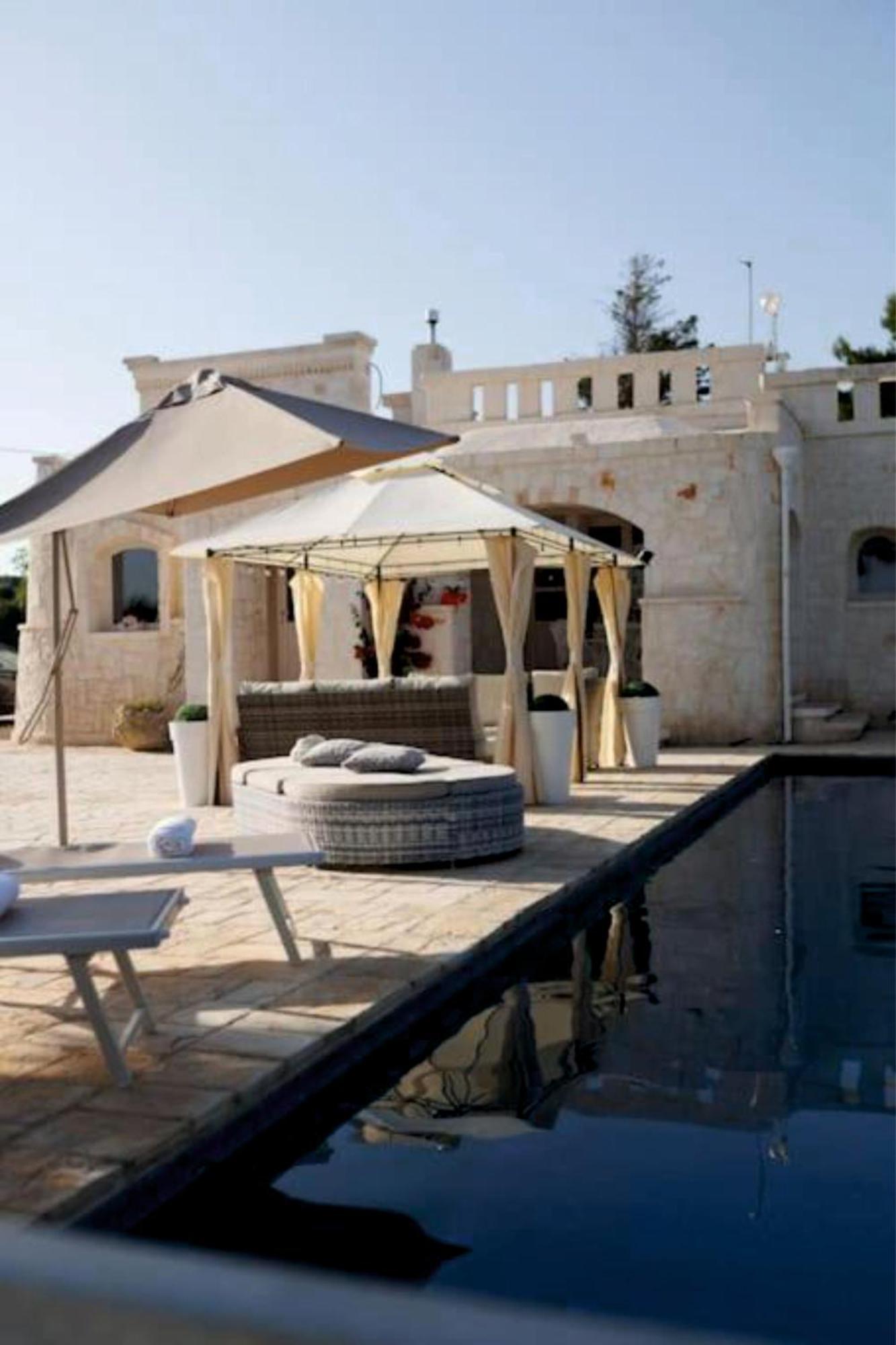 Villa Brachychiton オストゥーニ エクステリア 写真