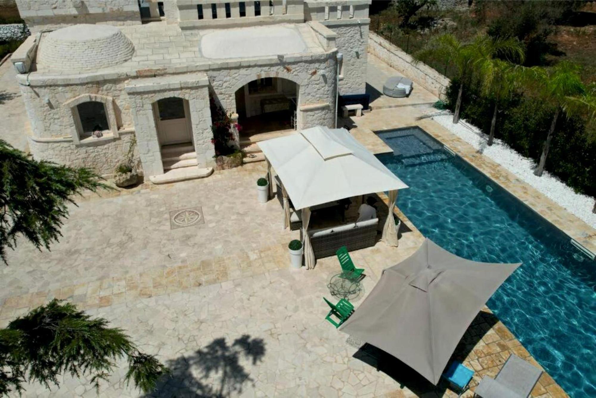 Villa Brachychiton オストゥーニ エクステリア 写真