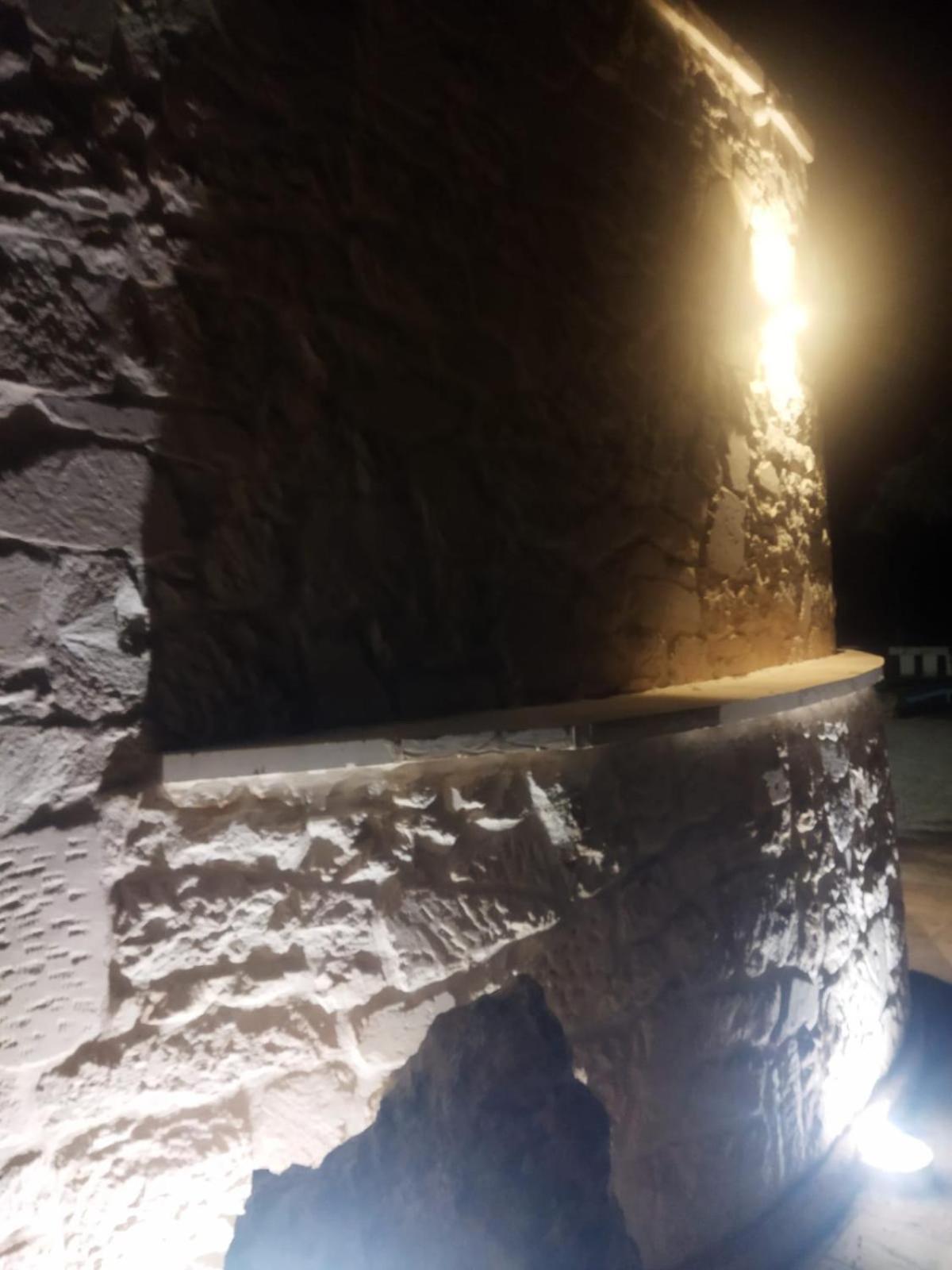 Villa Brachychiton オストゥーニ エクステリア 写真