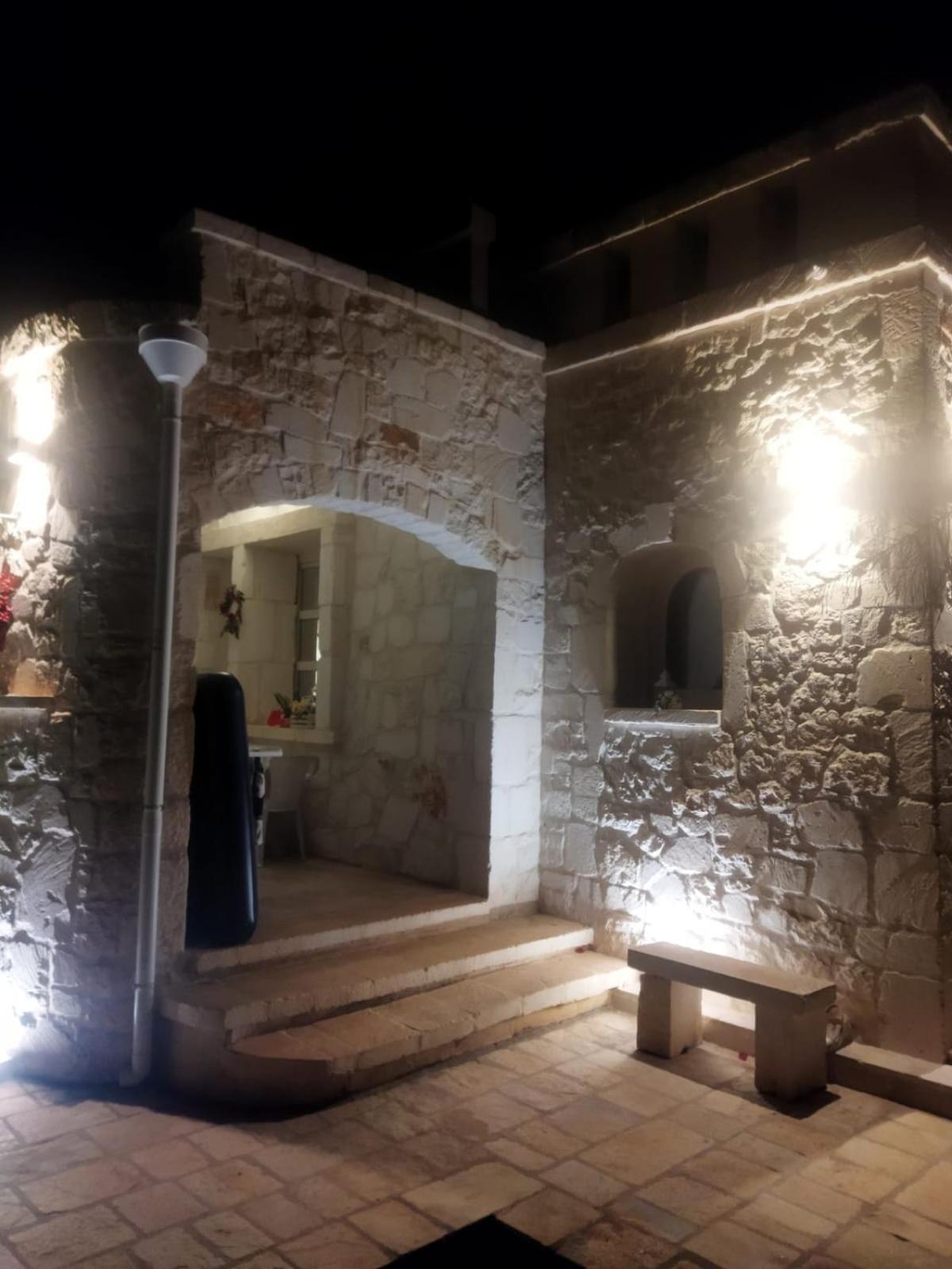 Villa Brachychiton オストゥーニ エクステリア 写真